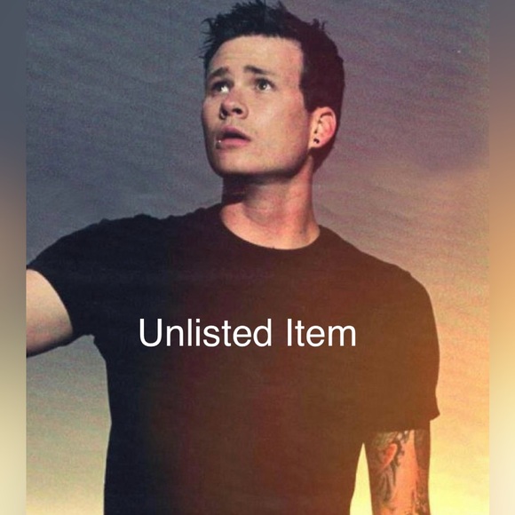 Unlisted 👽 🛸 - Picture 2 of 3